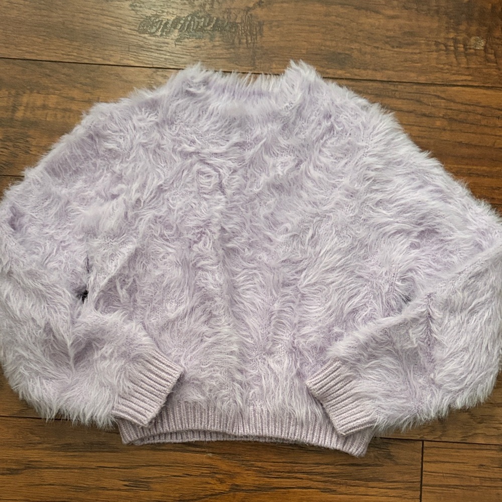 Zara Vibrant Lavender Fuzzy girl’s Sweater sz 8/9
